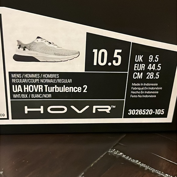 Under Armour HOVR Turbulence 2 Shoes Sneakers white black new Mens Size 10.5